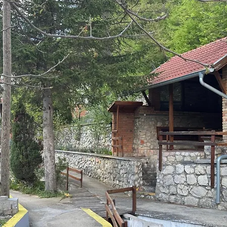 Lisine Ribnjak Апартаменты *