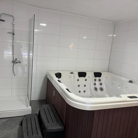 Lisine Ribnjak Апартаменты Деспотовац