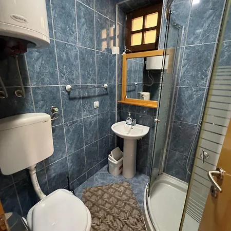 Lisine Ribnjak Деспотовац