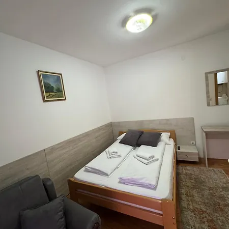 Lisine Ribnjak Апартаменты