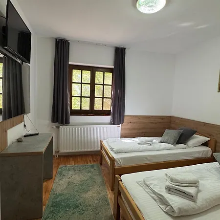 Lisine Ribnjak Апартаменты *